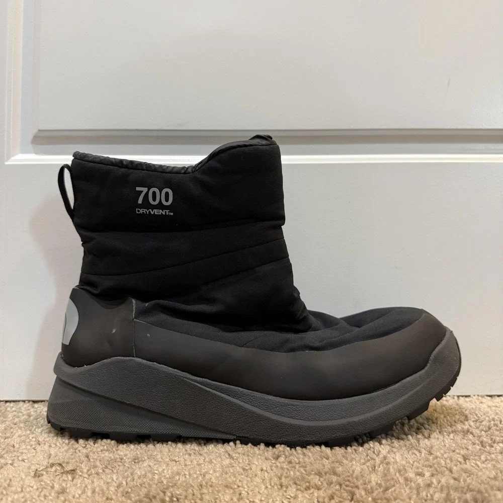 The North Face Boots Mens Size 10 Black 700 DryVent Down Waterproof Snow Pull On